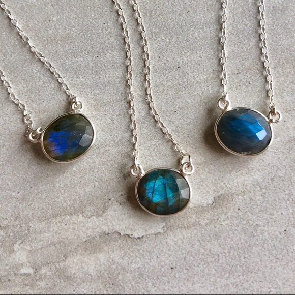 ❗️LAST❗️Sterling Silver Labradorite Necklace - Picture 2 of 7